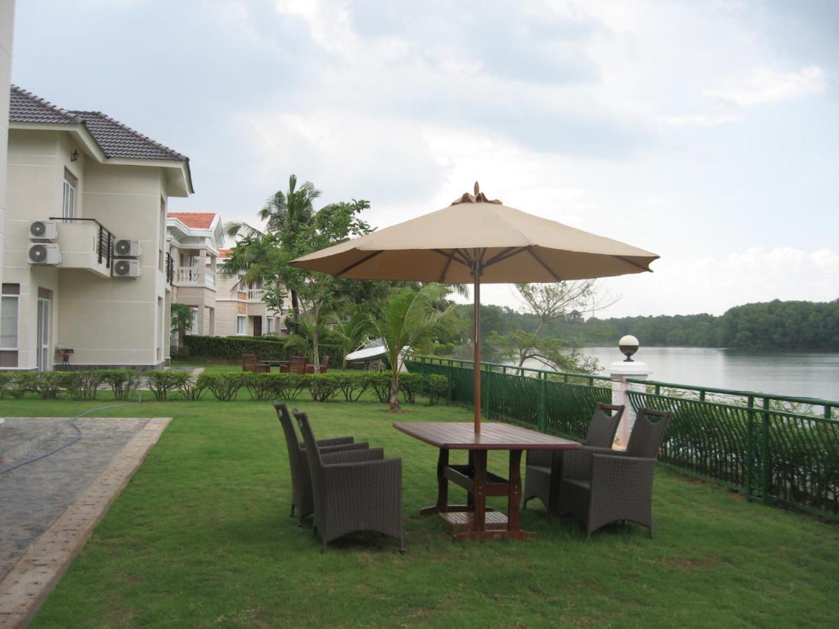 Vietnam Golf - Lake View Villas Ho Chi Minh City Room photo